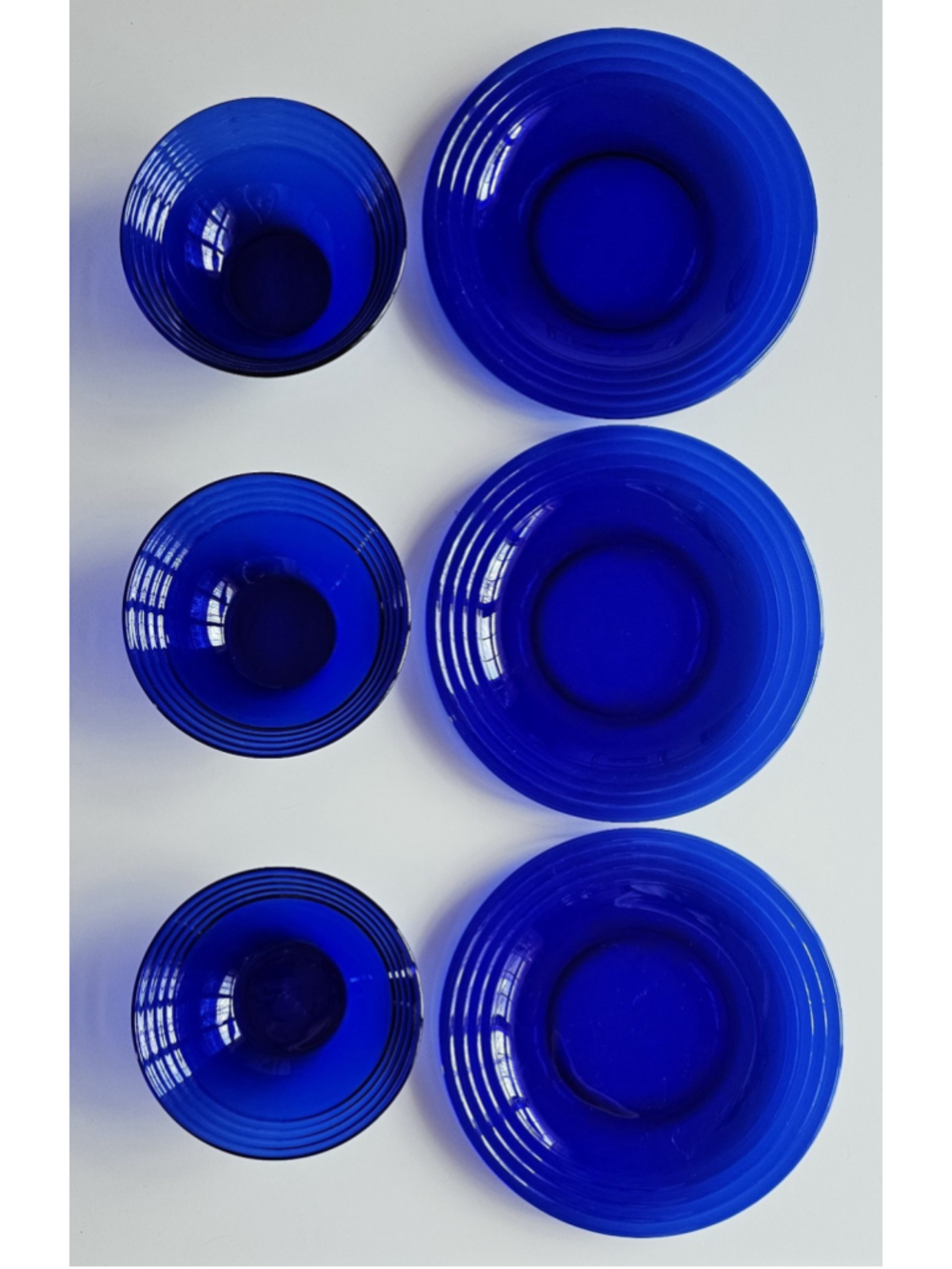 MCM Cobalt Blue Ribbed Glass Bowl & Plate Set – 3 Bowls 3 Plates Vintage - Picture 3 of 16